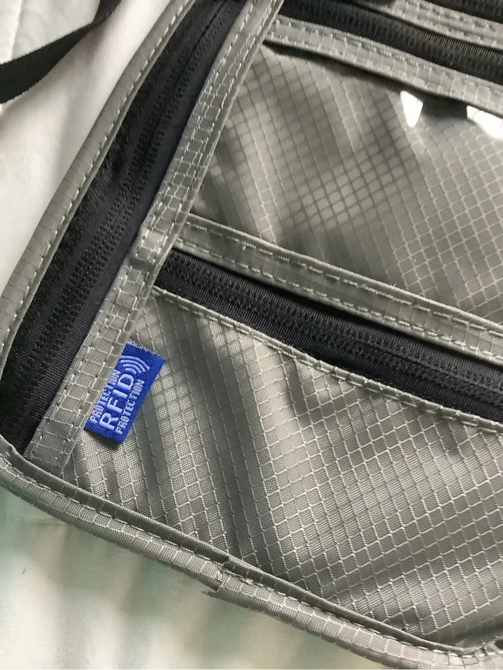 Compact Men's Crossbody Organizer Bag - Unbranded